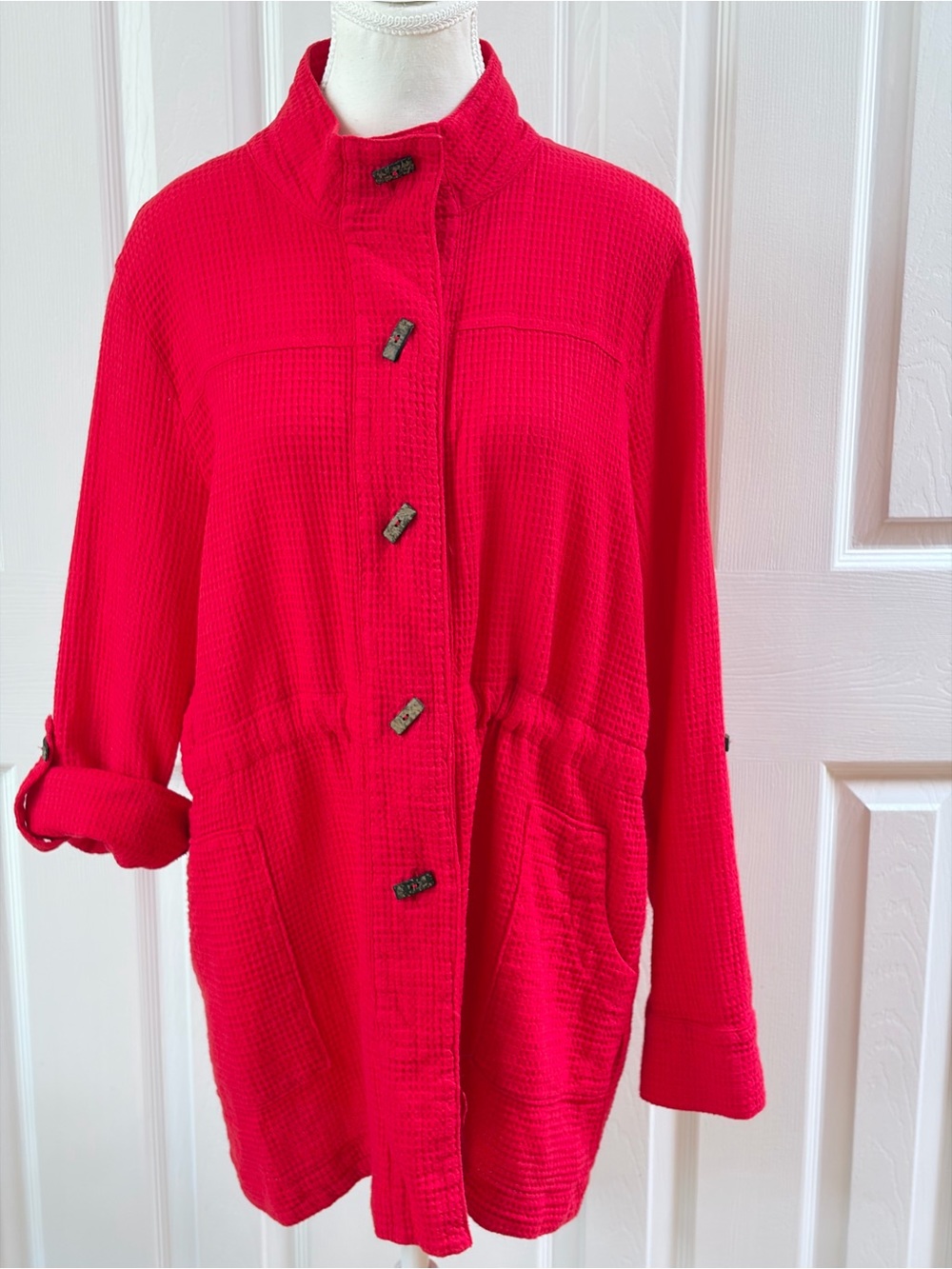 Focus Red Waffle-Knit Cotton Roll-Tab Sleeves Mock Neck Jacket Size M